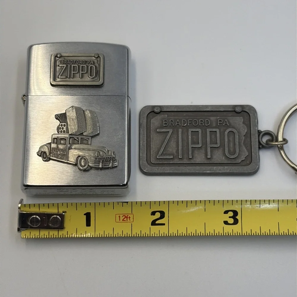 1998 Zippo Lighter & Keychain Set Zippo Car Limited Edition Tin Box Bradford PA